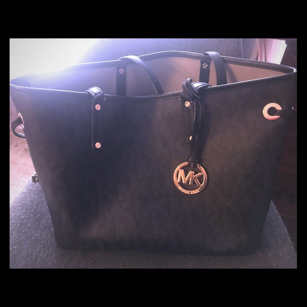 Mk purse